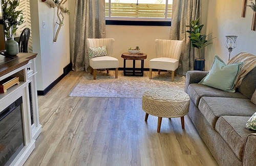 Lima Ski Chalet | Carriage house! Close to hospital, firepit, outdoor dining