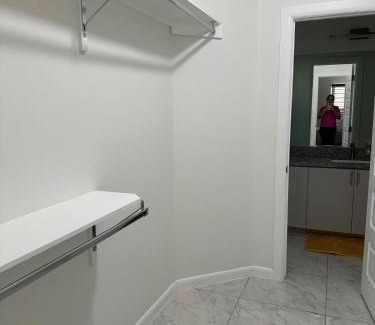San Juan Apartment | Carroll Estates 3 Bedroom Apartment Retreat
