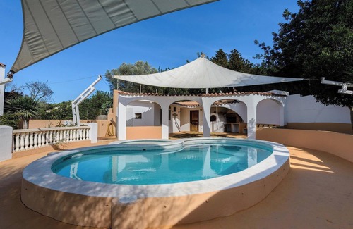 Can Besso House | CAS BAYAROL, house with private pool.