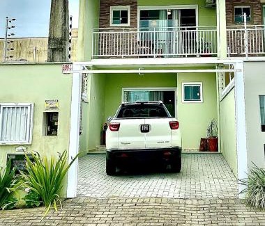 Itacolomi House | Casa 02 SUÍTES, 15km Beto Carrero e 700m da PRAIA - Estacionamento - Area de LAZER privativa com Churrasqueira - Wi-Fi e Cozinha COMPLETA