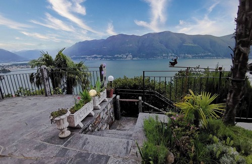 Ronco sopra Ascona House | Casa ai Monti: Spacious Detached Holiday Home with Exceptional Mountain and Lake