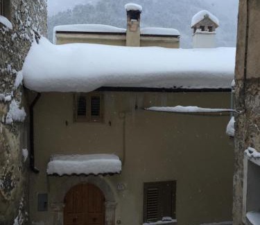 Pettorano sul Gizio House | Casa Ai Piedi Della Riserva Naturale