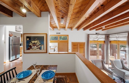 Nambe Pueblo House | Casa Alba - Mountain Views, Communal Pool