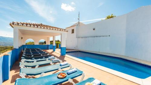 El Borge Villa | Casa Alejandro Almachar by Ruralidays