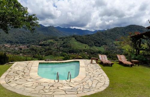 Lumiar House | Casa Alpina com vista panoramica de Lumiar