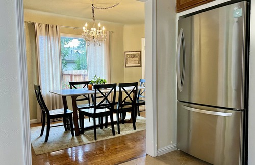 Alta Heights House | Casa Alta ~ Hot Tub ~ Near Oxbow Market & Downtown !