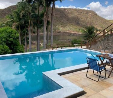 Piranhas House | Casa Amarela - 3 suítes e piscina