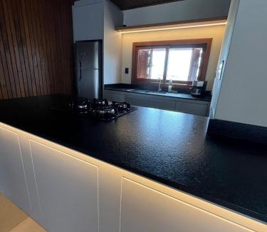 Laguna House | Casa Amendoeira - Rua da Praia Grande - Laguna-SC