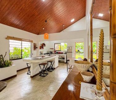 Puerto Jimenez House | Casa Amor Un bello Hospedaje Cerca del Océano