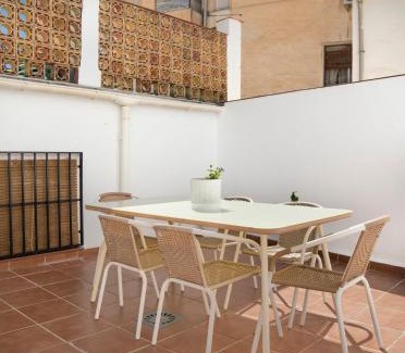 Illora Apartment | Casa amplia y acogedora con chimenea en Íllora