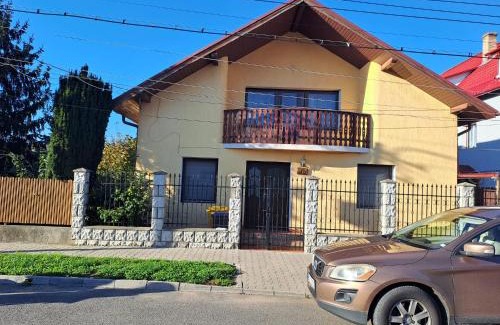Tirnaveni Apartment | Casa Anna
