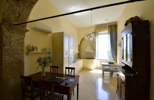 Arpino Apartment | Casa Antica ed Elegante in Pieno Centro Storico