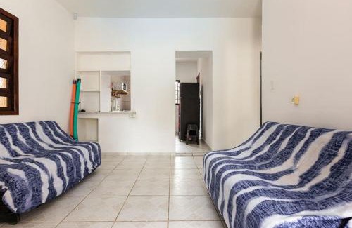 Itanhaem House | Casa até 13 pessoas, Praia de Gaivotas, Itanhaém, piscina,300MB WiFi, churrasqueira