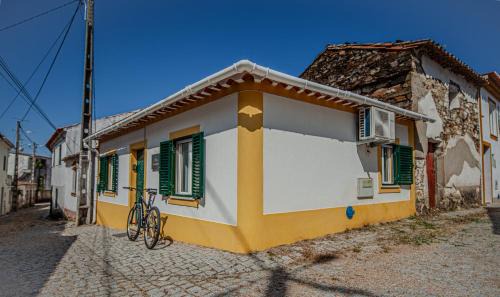 Sarzedas House | Casa Augusta - The Natural Lodgings And Retreats