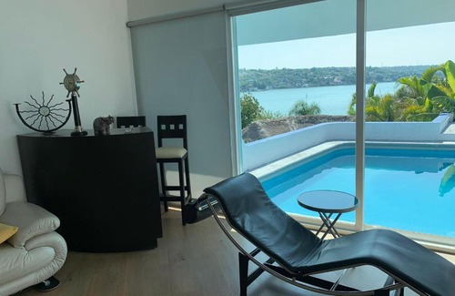 Tequesquitengo House | Casa Azul en la orilla del Lago Tequesquitengo