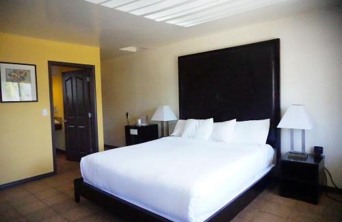 Pico-Union Hotel | Casa Bella Inn Downtown LA