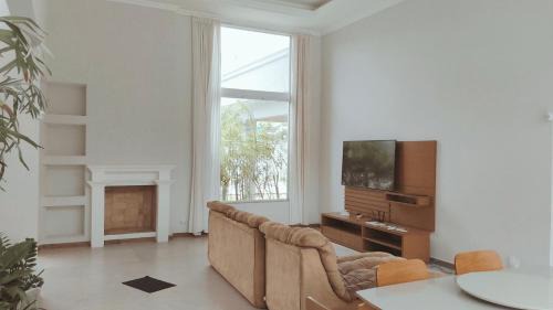 Ipiabas House | Casa c/3 Suítes, Piscina e Área Gourmet