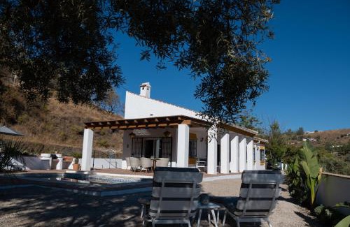 Competa Villa | Casa Calmante - Stunning 3-bedroom Villa with Private Pool