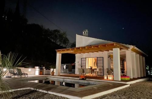 Competa Villa | Casa Calmante - Stunning 3-bedroom Villa with Private Pool