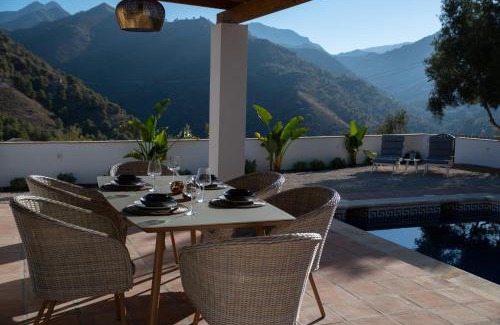 Competa Villa | Casa Calmante - Stunning 3-bedroom Villa with Private Pool