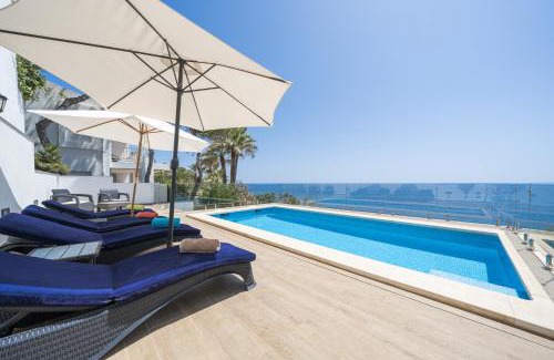 Provensals Ski Chalet | Casa Carol on the rocks MHM