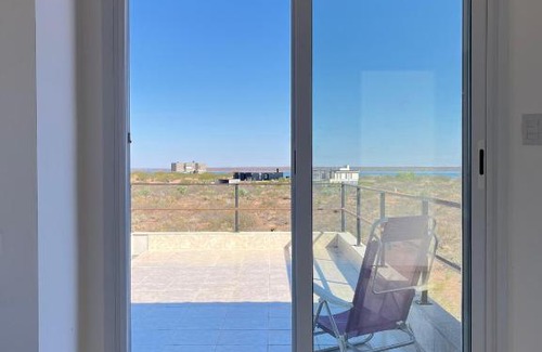 Picun Leufu Department House | Casa Chocón Medio Villa de Playa