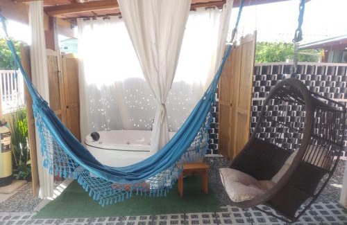 Praia da Armacao do Itapocoroi House | CASA CLIMATIZADA COM HIDROMASSAGEM PRÓXIMO BETO CARRERO E PRAIAS - Casa 1 DuMar Hospedagem