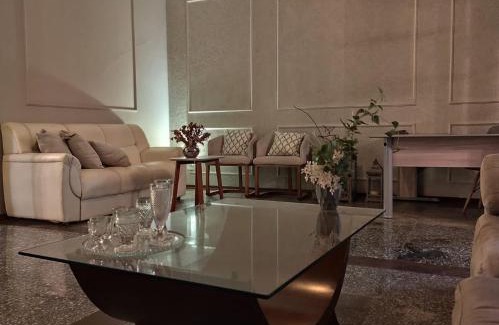 Rio Claro House | Casa Colonial com Suítes e Quartos Privativos - Hospedagem Residencial