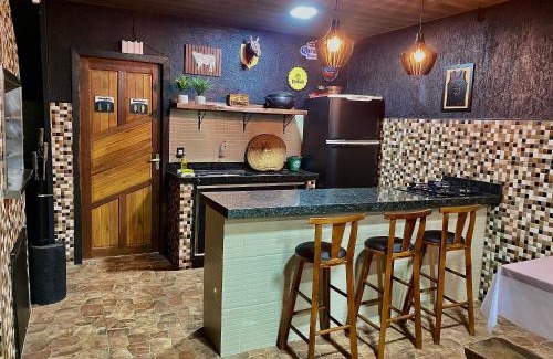 Limeira Baixa House | Casa com área gourmet, acomoda até 11 pessoas