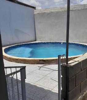 Aracoiaba da Serra House | Casa com Piscina no Bairro do Cercado