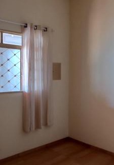 Guaira House | Casa com piscina