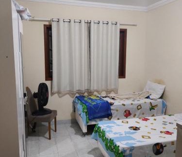 Macae House | CASA COM PISCINA CENTRO MACAé PERTO DE TUDO