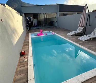 Morada da Praia House | Casa com Piscina no litoral norte