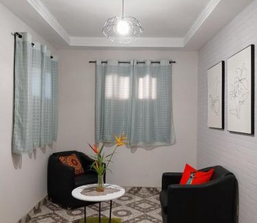 Campos House | Casa completa e ampla com Wi-Fi e garagem para dois veículos