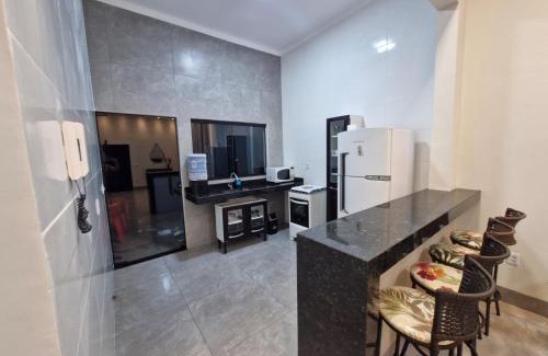Barretos House | Casa completa com Suíte para até 10 pessoas