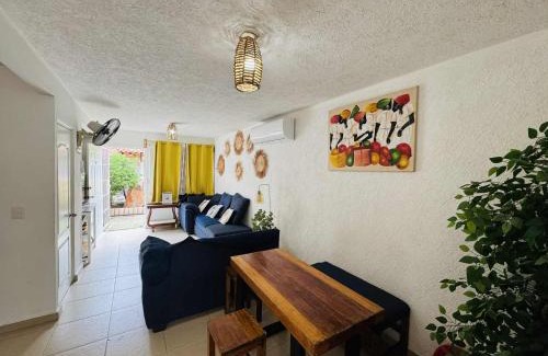 Ixtapa House | Casa con alberca cerca de playas