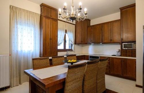 Kalamata Apartment | Casa Constantine Spacious Family and Friends Oasis with Pool, 10 Min from Kalamata