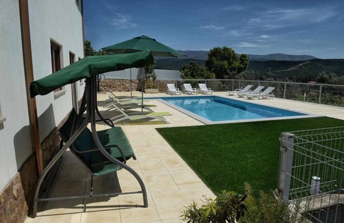 Codecoso House | Casa da Caneleira (Camélias de Basto)
