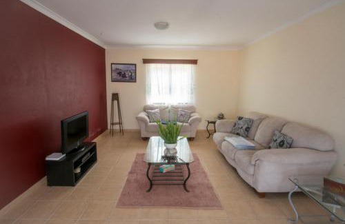 Angra do Heroismo House | Casa da Carmita