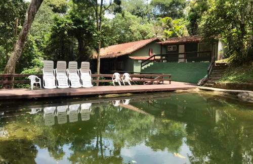 Parque das Palmeiras House | Casa da mata com piscina natural em condomínio
