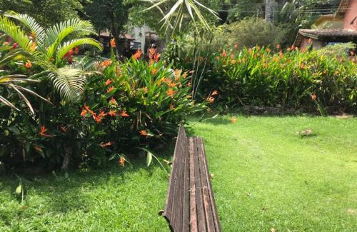 Parque das Palmeiras House | Casa da mata com piscina natural em condomínio