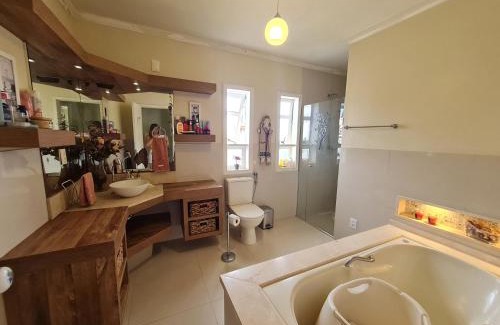 Saco Grande House | Casa da Rosa hospedagem em Florianópolis