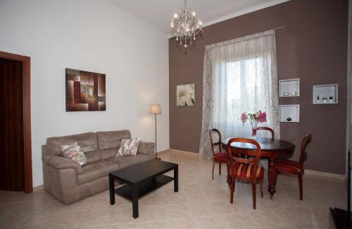 Livorno Apartment | Casa Dafne