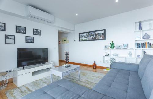 Porto Moniz Villa | Casa das Escaleiras by Atlantic Holiday