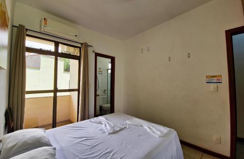 Santa Monica House | Casa de 2 Suítes com Internet Rápida e Comodidades