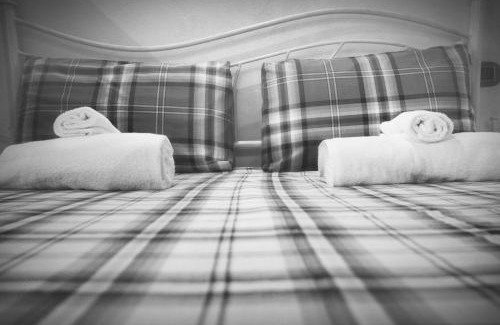 Laconi Bed & Breakfast | Casa De Ajala - B&B de Charme in Antica Dimora totalmente ristrutturata e dotata di tutti i confort Bagni privati Spazio living Patio esterno Ambienti climatizzati Degustazioni prodotti locali