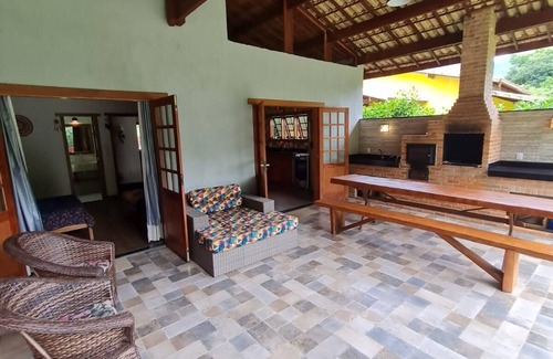 Macae Cottage | Casa de Campo com Beira rio em Sana