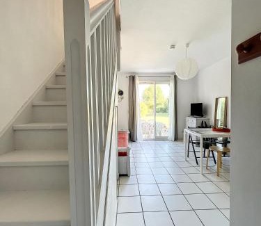 Saint-Saturnin-les-Avignon House | Casa De Provence