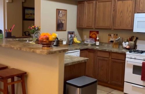 Mesilla Park House | "Casa de Maíz" centrally located - close to NMSU