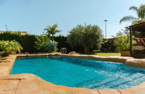 Los Alcazares House | Casa de madera con piscina privada